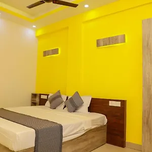 Hotel Karapuzha Residency