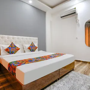 Fabhotel Sky Rise Hotel Gurgaon
