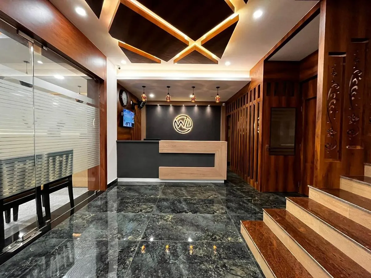 Hotel Woodlark Kattappana