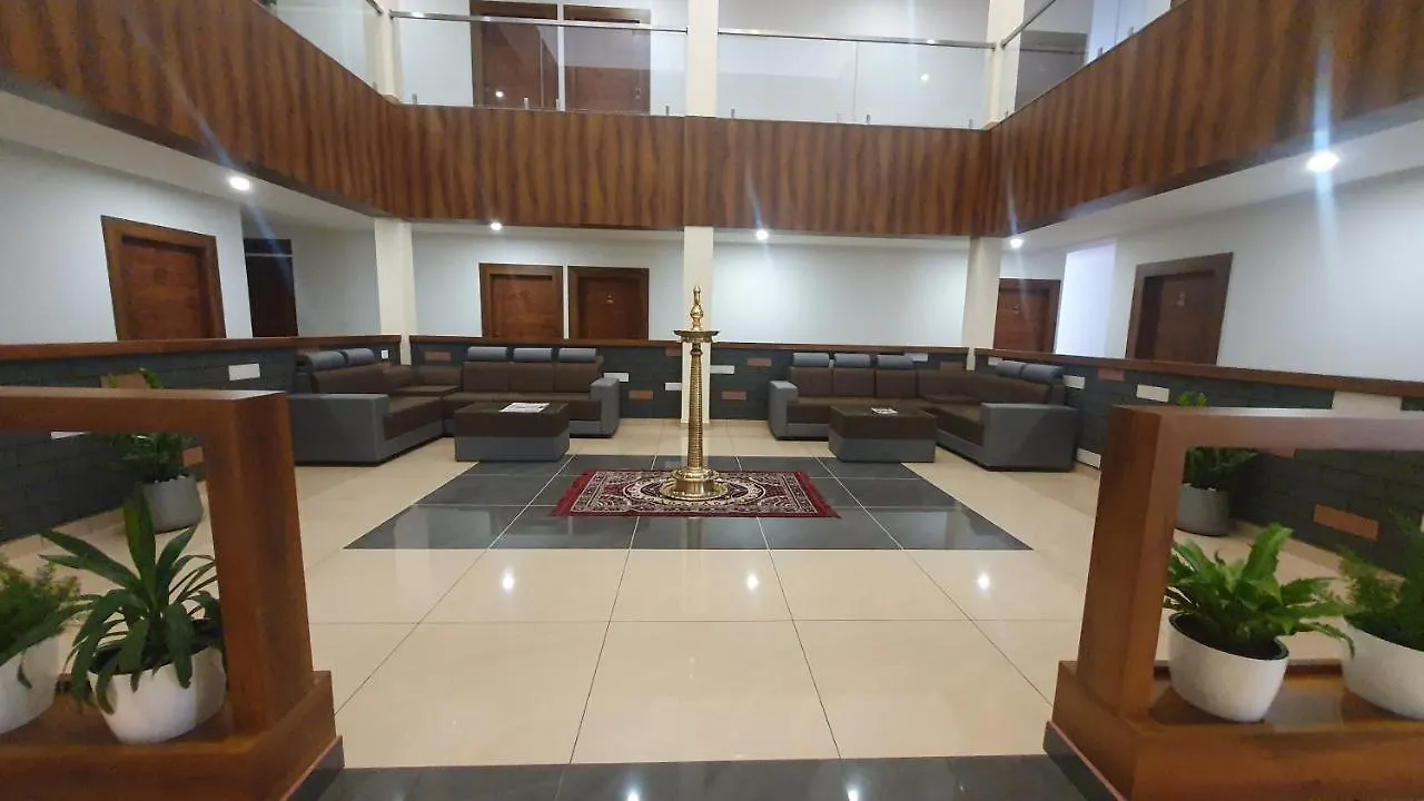 Hotel Woodlark Kattappana